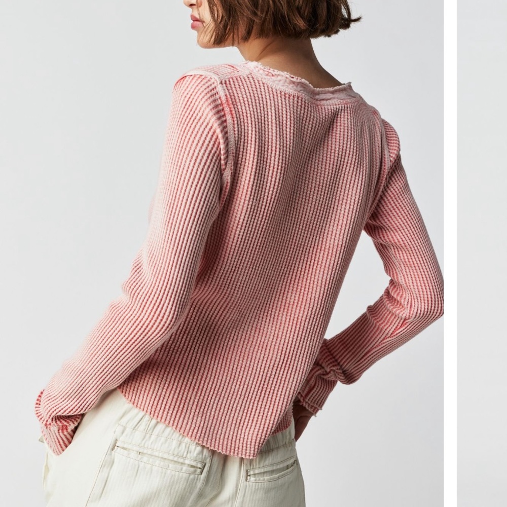 Coral button layer